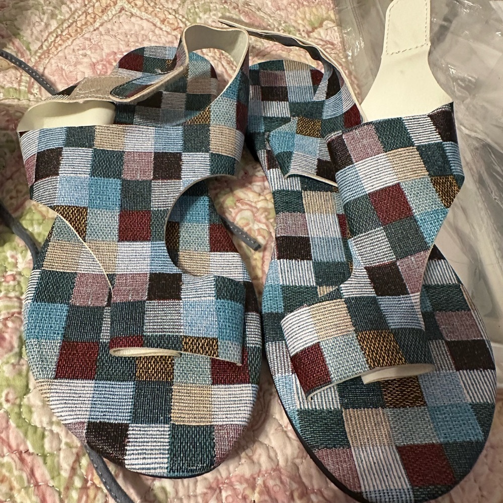 Stylish Women's Blue and Multicolor Sandals - Picture 4 of 6